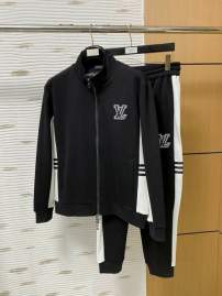 Picture of LV Sweater Suits _SKULVM-3XLkdtr15640812